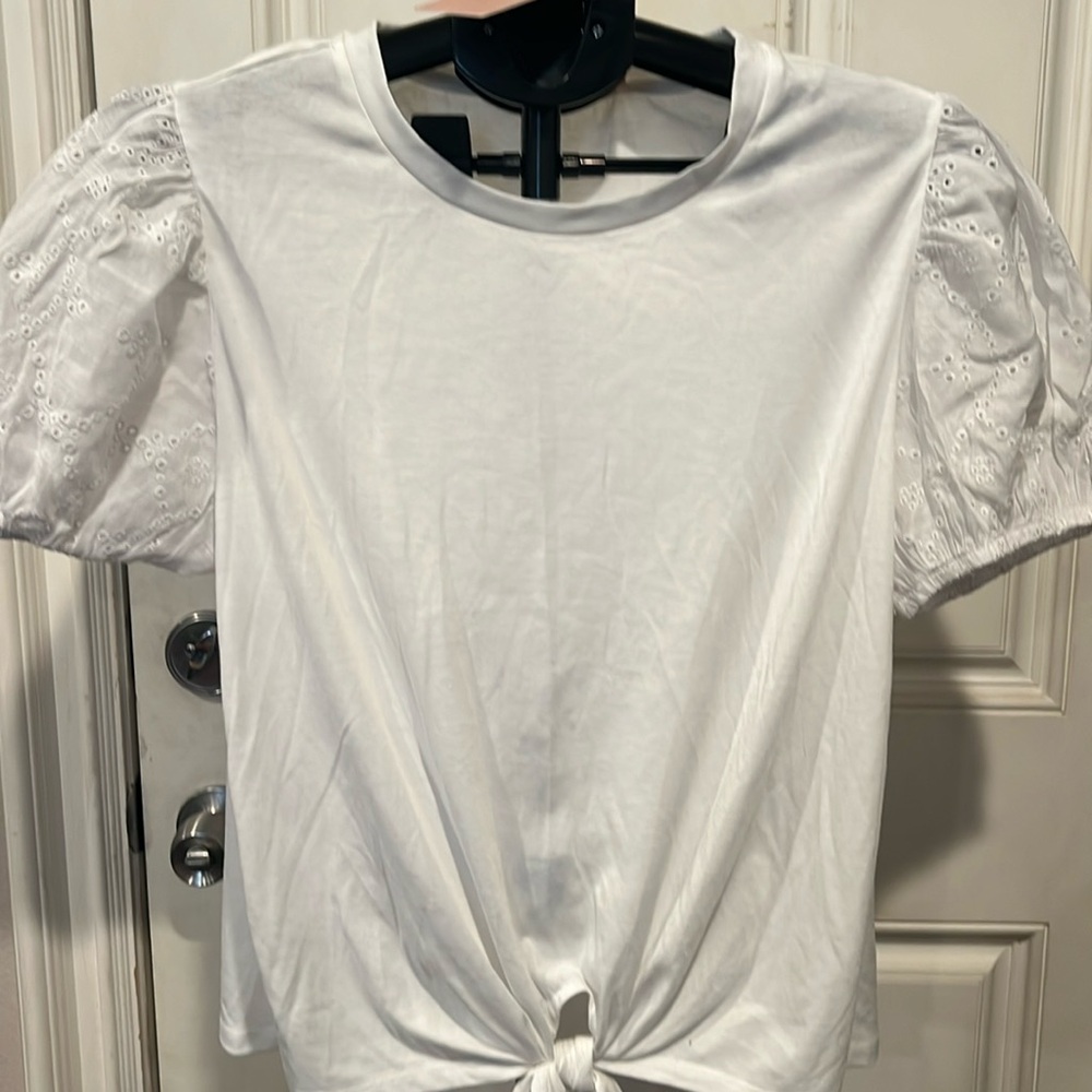 White light weight tie top